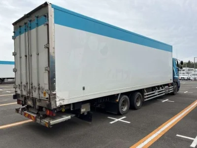 Hino PROFIA
