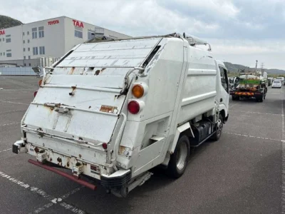 Hino DUTRO