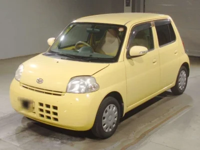 Daihatsu Esse