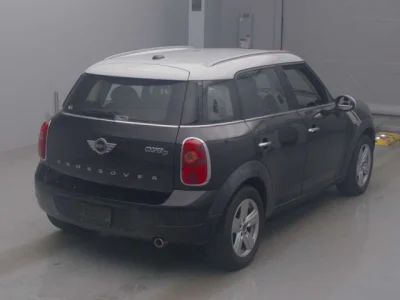 MINI Crossover