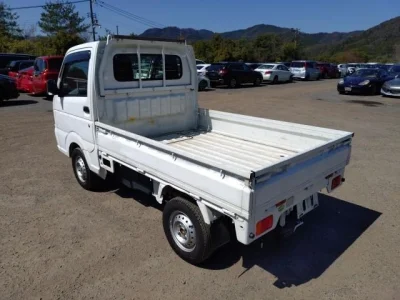 Mazda Scrum Truck