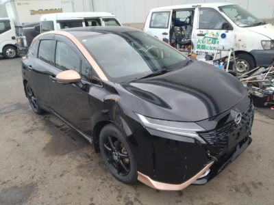 Nissan AURA