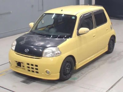 Daihatsu Esse