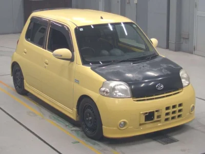 Daihatsu Esse