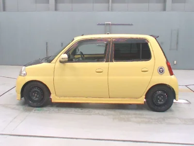 Daihatsu Esse