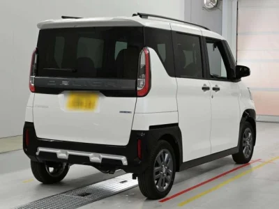 Mitsubishi Delica Mini
