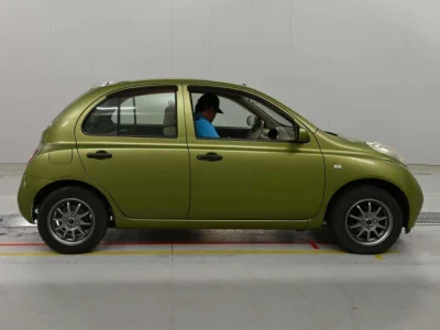 Nissan March