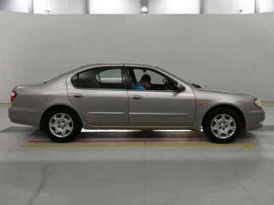 Nissan Cefiro