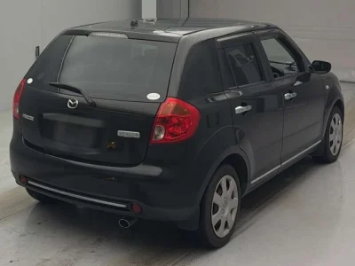 Mazda Verisa