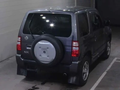 Nissan Kix