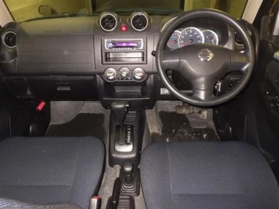 Nissan Kix