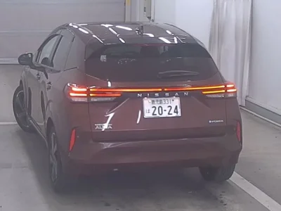 Nissan Aura