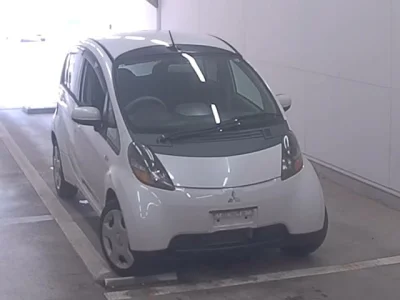 Mitsubishi i