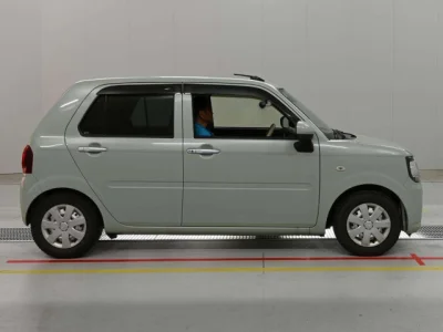 Daihatsu Mira Tocot