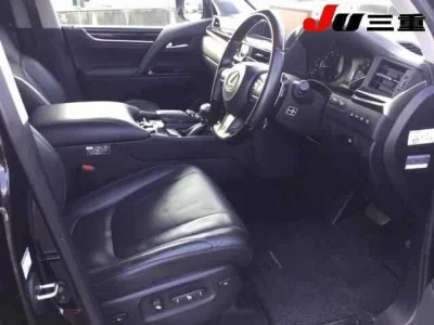 Lexus LX570