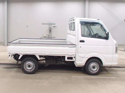 Nissan NT100 Clipper
