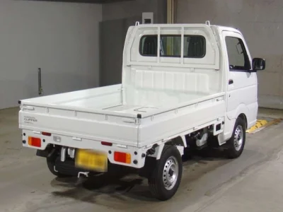 Nissan NT100 Clipper