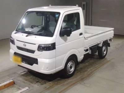Nissan NT100 Clipper