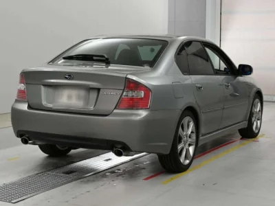 Subaru Legacy B4