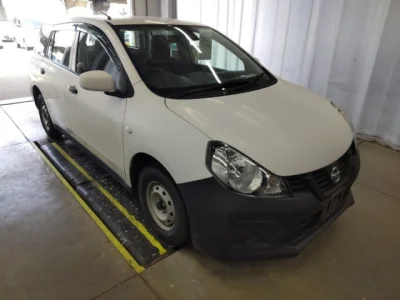 Nissan AD