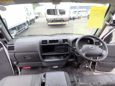 Mazda Bongo Van