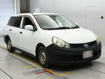 Nissan AD