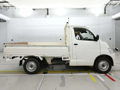 Toyota TownAce Truck