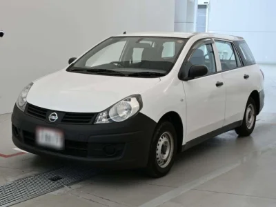 Nissan AD