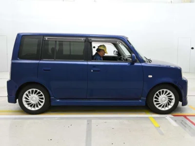 Toyota bB