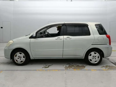 Toyota Raum