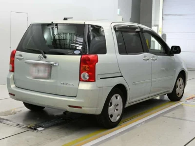 Toyota Raum