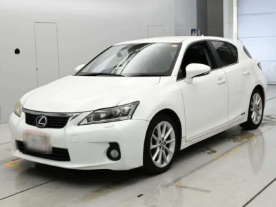 Lexus CT200h