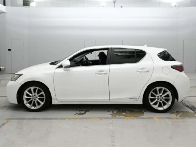 Lexus CT200h