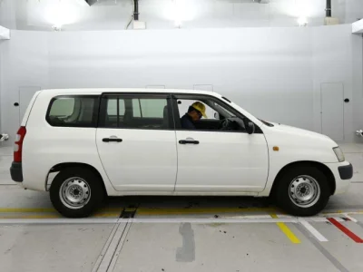 Toyota Succeed