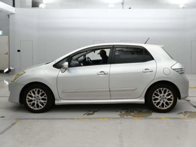 Toyota Blade