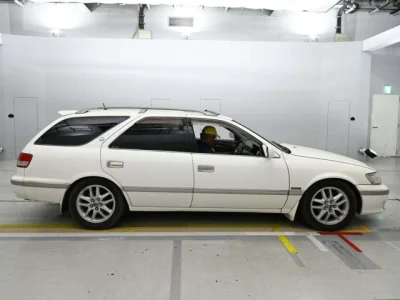Toyota Mark II Wagon Qualis