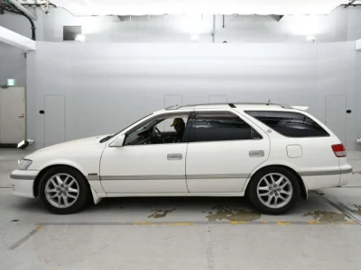 Toyota Mark II Wagon Qualis