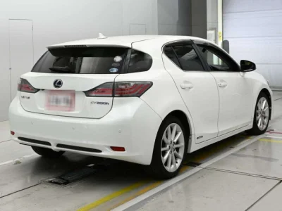 Lexus CT200h