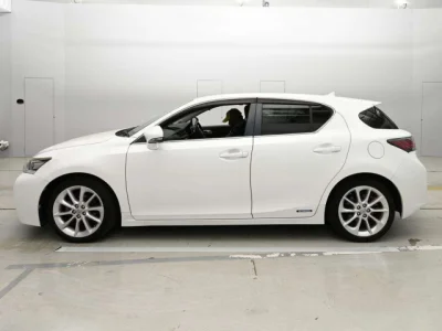 Lexus CT200h