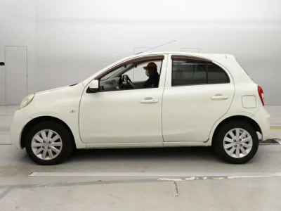 Nissan March