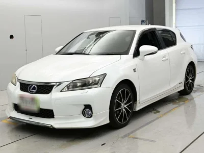Lexus CT200h