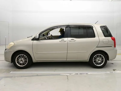 Toyota Raum