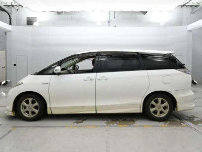 Toyota Estima Hybrid