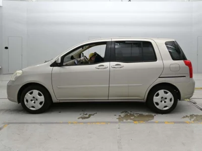 Toyota Raum