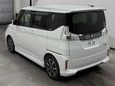 Suzuki Solio