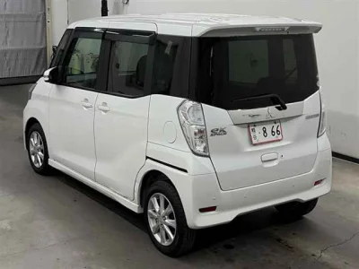 Mitsubishi eK X Space