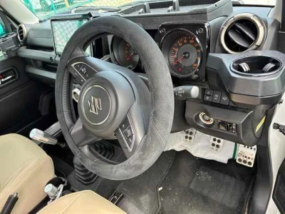 Suzuki Jimny Sierra