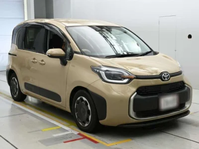 Toyota Sienta