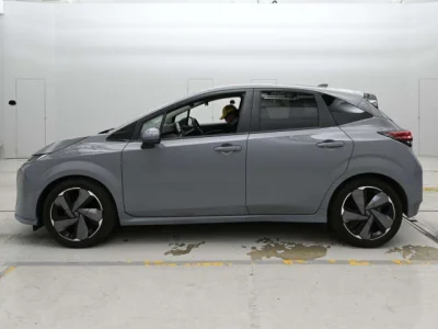 Nissan Aura