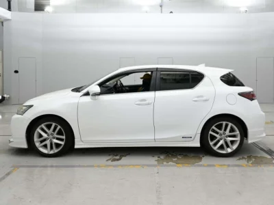 Lexus CT200h